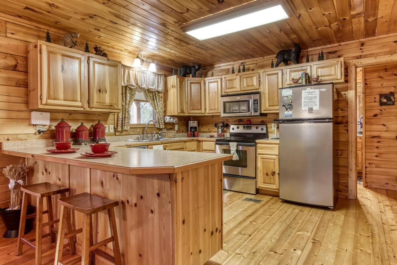 Magical Moments, Hot Tub, Wifi, 1089 Free Tickets Each Paid Day, Dollywood And More Гетлинбург Екстериор снимка