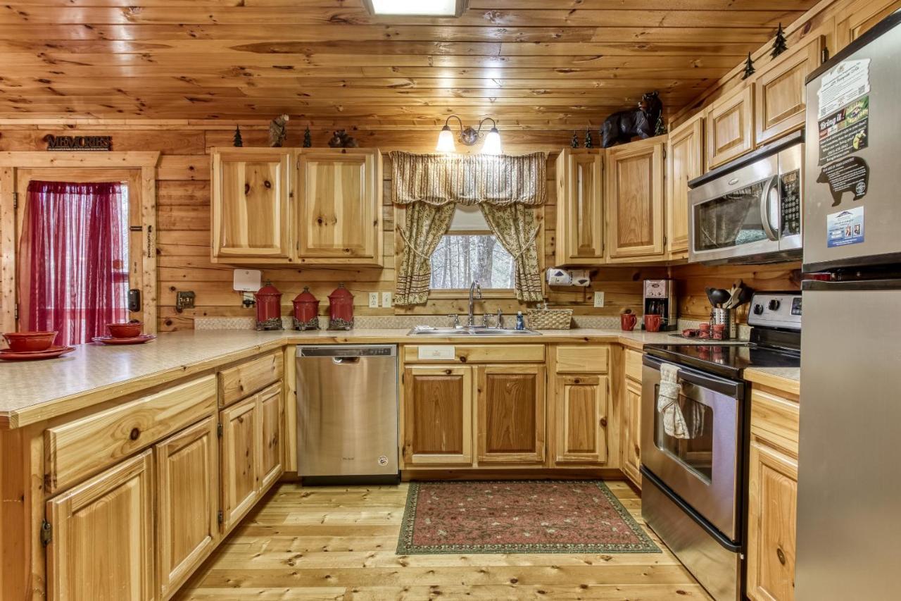 Magical Moments, Hot Tub, Wifi, 1089 Free Tickets Each Paid Day, Dollywood And More Гетлинбург Екстериор снимка