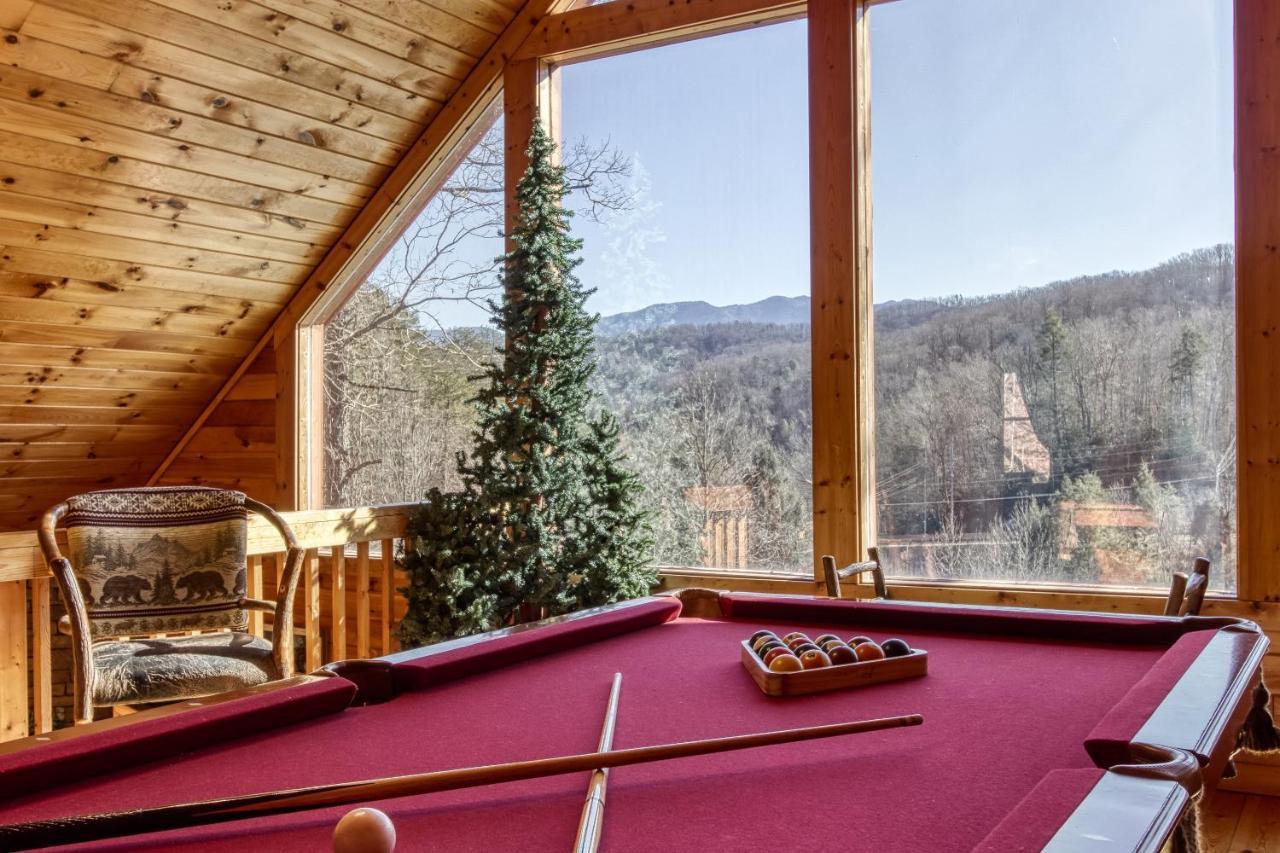 Magical Moments, Hot Tub, Wifi, 1089 Free Tickets Each Paid Day, Dollywood And More Гетлинбург Екстериор снимка
