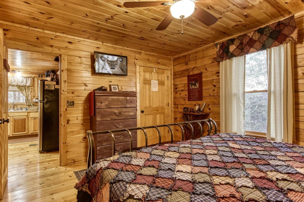 Magical Moments, Hot Tub, Wifi, 1089 Free Tickets Each Paid Day, Dollywood And More Гетлинбург Екстериор снимка