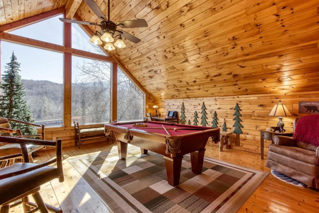 Magical Moments, Hot Tub, Wifi, 1089 Free Tickets Each Paid Day, Dollywood And More Гетлинбург Екстериор снимка
