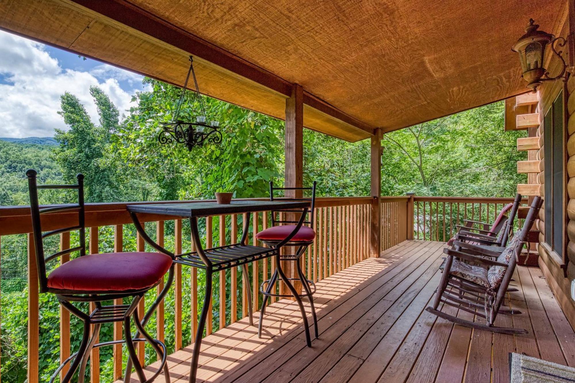 Magical Moments, Hot Tub, Wifi, 1089 Free Tickets Each Paid Day, Dollywood And More Гетлинбург Екстериор снимка