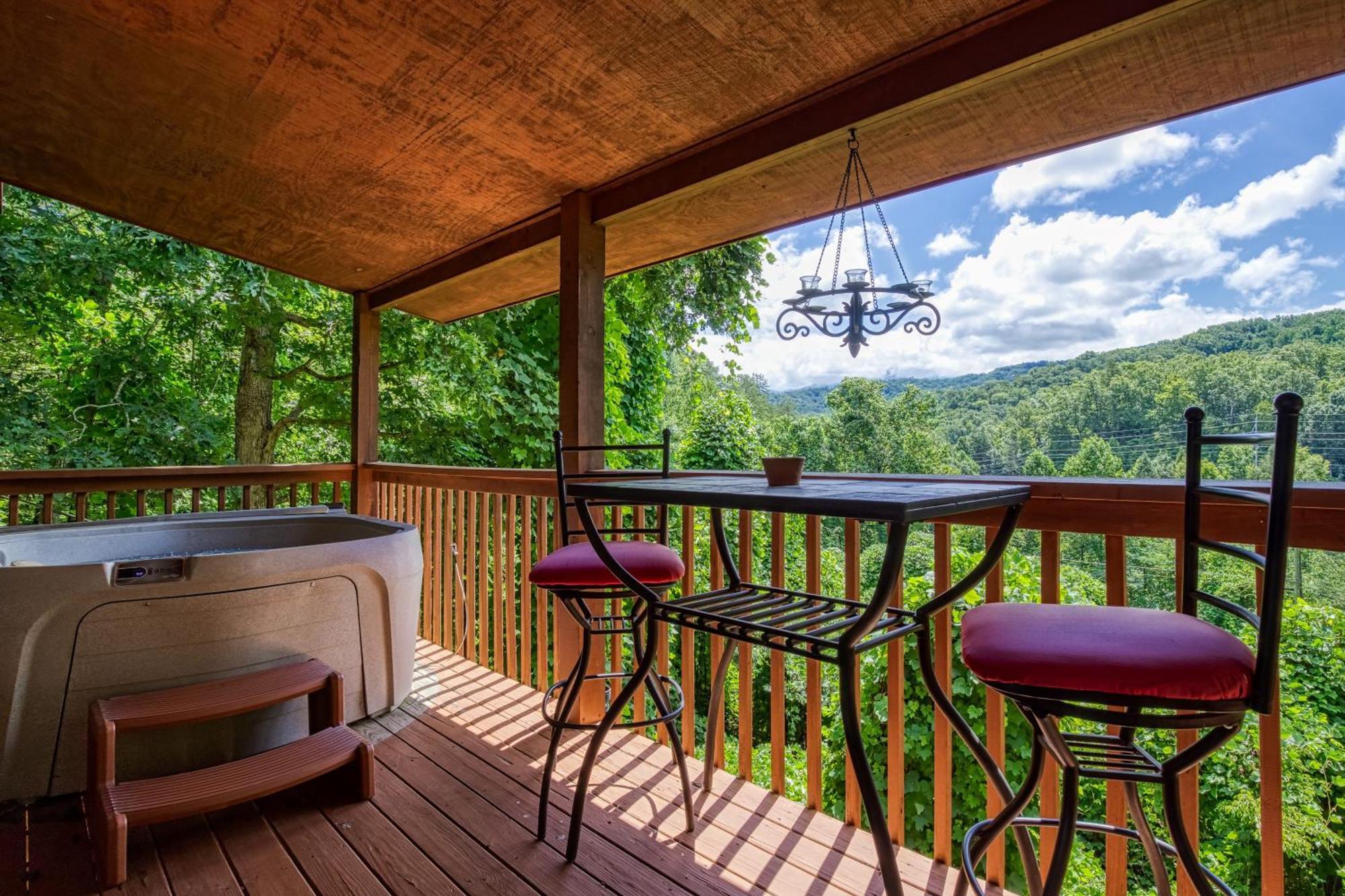 Magical Moments, Hot Tub, Wifi, 1089 Free Tickets Each Paid Day, Dollywood And More Гетлинбург Екстериор снимка