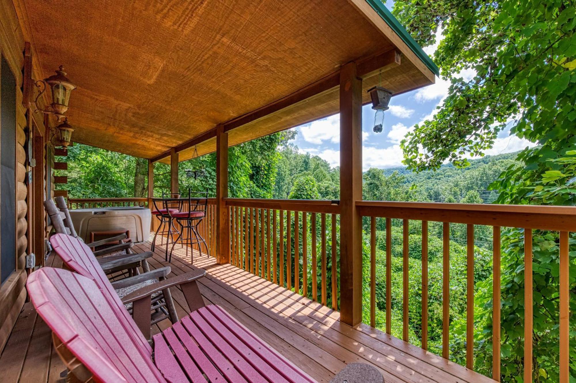 Magical Moments, Hot Tub, Wifi, 1089 Free Tickets Each Paid Day, Dollywood And More Гетлинбург Екстериор снимка