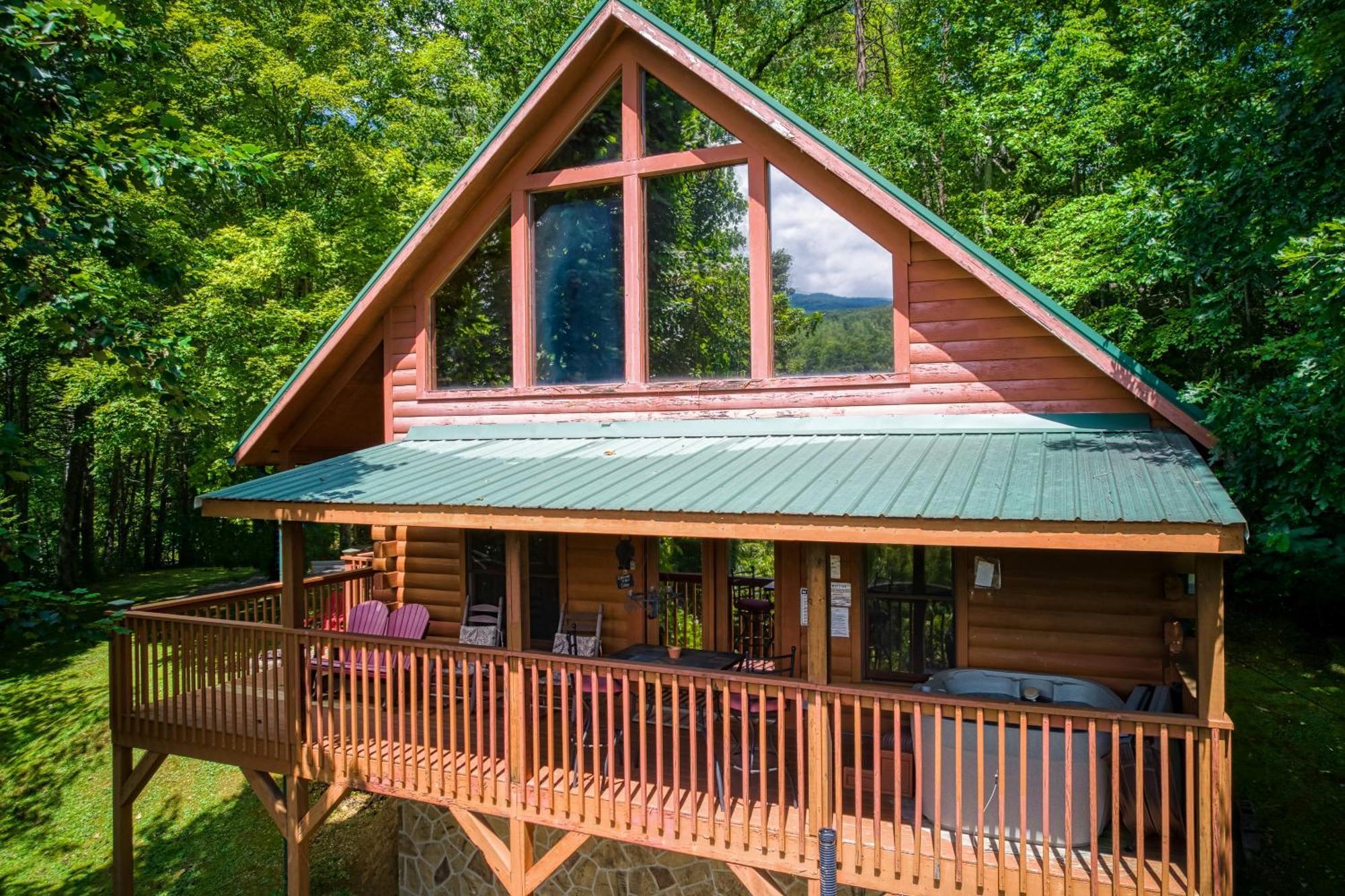 Magical Moments, Hot Tub, Wifi, 1089 Free Tickets Each Paid Day, Dollywood And More Гетлинбург Екстериор снимка